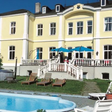 Schloss Schmuggerow Екстер'єр фото