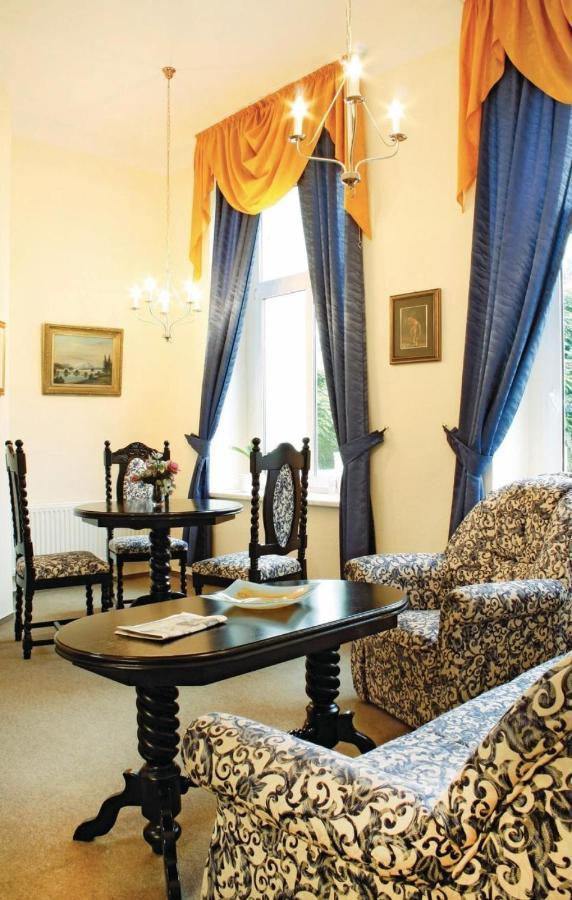 Schloss Schmuggerow Екстер'єр фото