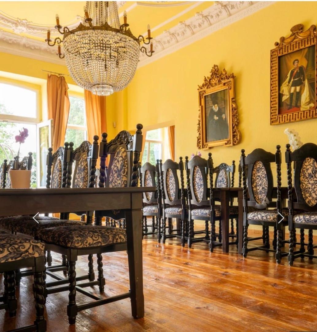 Schloss Schmuggerow Екстер'єр фото
